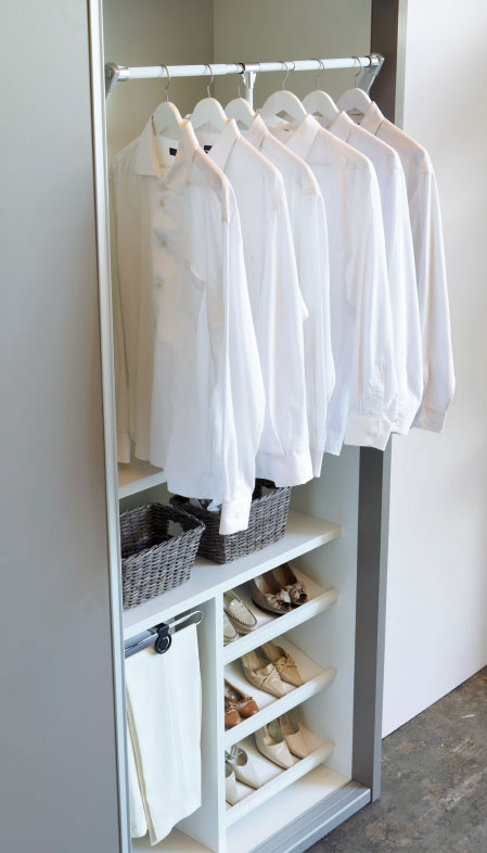 Ideas para organizar tu armario. Barra extensibles, pantalonero y zapatero. Interiores de la colección BOX