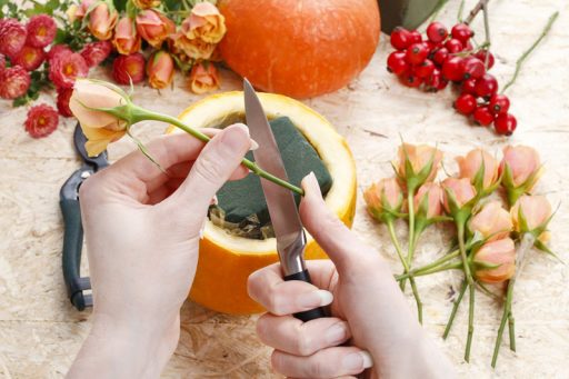 Decoración de mesa con calabazas. Cómo convertir una calabaza en un florero